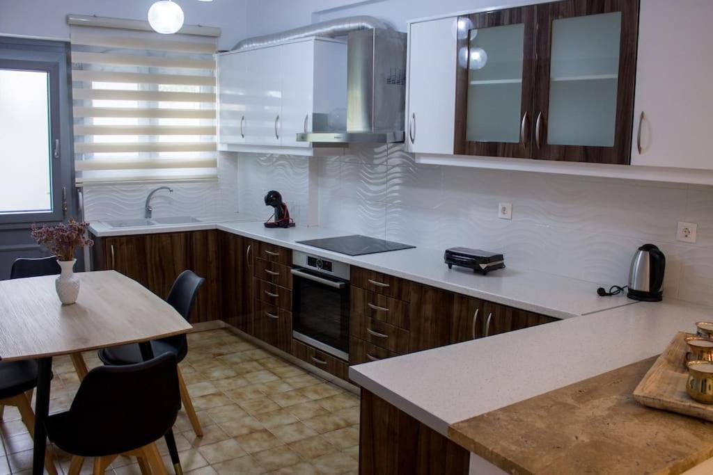 Spacious Apartment In The Heart Of Pythagorion Εξωτερικό φωτογραφία